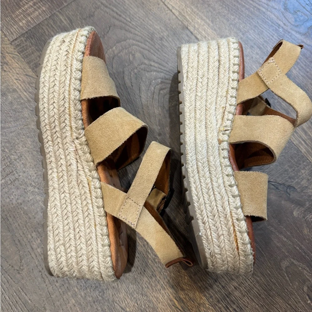 Musse & Cloud Dols Espadrille Wedge‎ Sandal